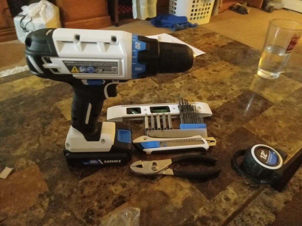 Hart 3/8 Drill/Driver Project Kit for Sale in Saint Paul, MN OfferUp