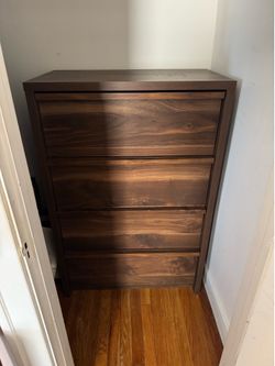 Walnut chest 4 drawers
