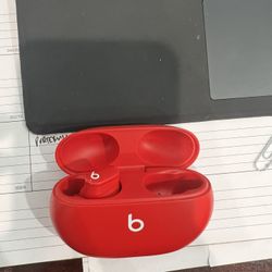 Beats Studio Buds 