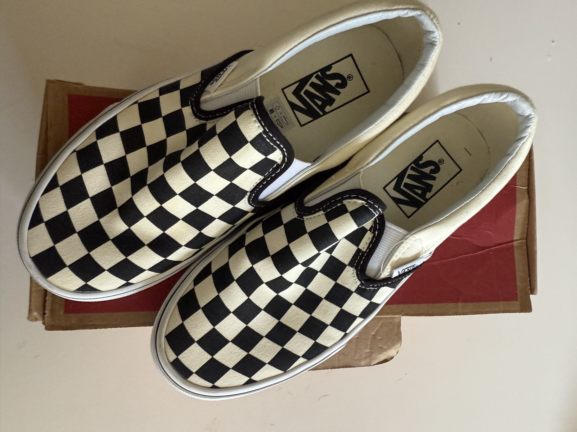 Slip -On Vans Checkerboard Shoe