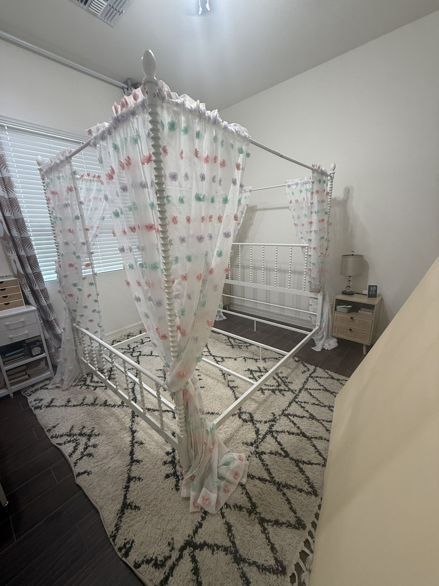 Queen Metal Canopy Bed With Mattress And Box Spring