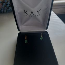 New 10K  Emerald/Diamond Drop Earrings 