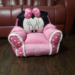  Minnie Mouse Soft  Chair  NEW