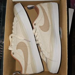nike sb blazer low qs doyenne 
