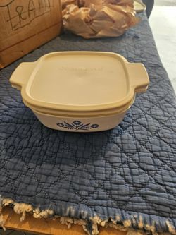 CorningWare Casserole Dish w/lids