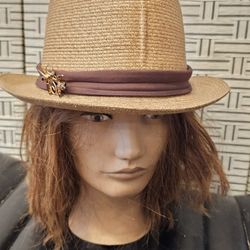 Vintage Dobbs Fifth Avenue  Hat Cap 7 1/4 /58 Made In USA Brooch Including Used