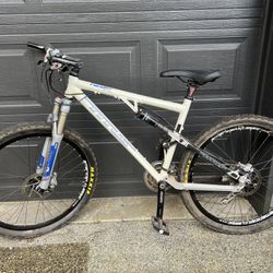 Mountain Bike