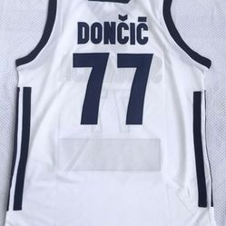 New Luka Doncic Slovenia National BB Jersey XXL