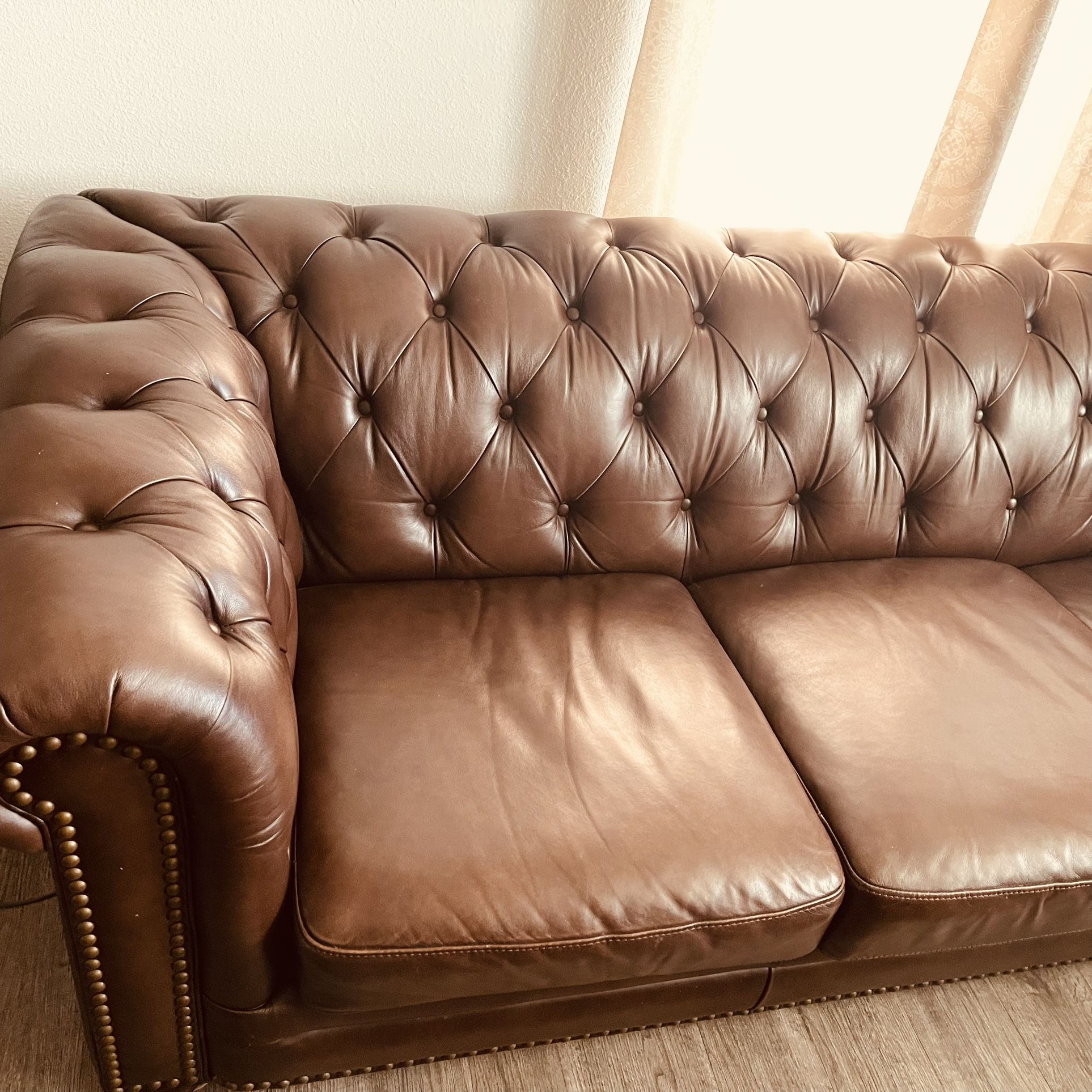 Allington Top Grain Leather Chesterfield sofa