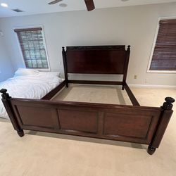 Gorgeous Hickory Chair King Bed w/Mattress and Box Spring Excellent Condition Fb 34.5 hb 57 x 83w Smoke free household.  MOVING!!
