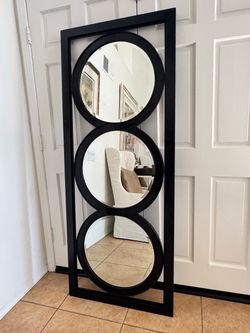 Large Uttermost Mirror