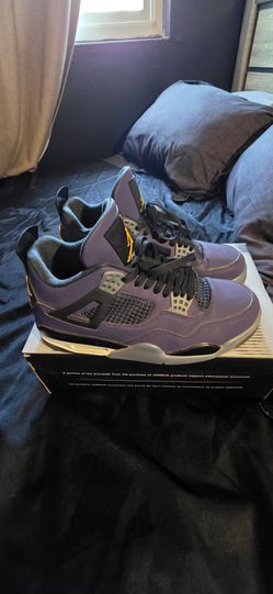 Air Jordan 4 Lakers size 9 - Taking any offers