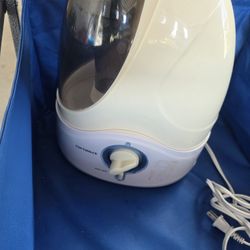 FREE LARGE AND X LARGE MOVING BOXES + Humidifier 