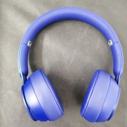 Beats By Dr. Dre Beats Solo Pro Noise cancelling Headphone Bluetooth with microphone  Dark Blue