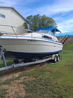 Sea ray boat