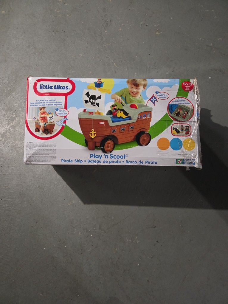 Little Tykes Play N' Scoot Pirate Ship