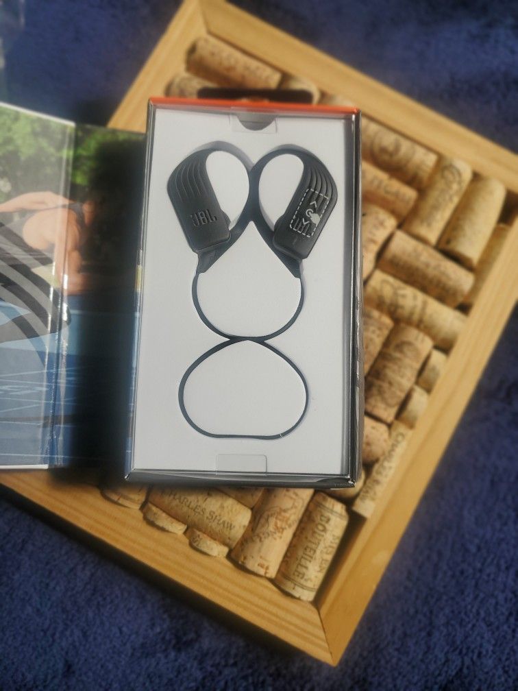 JBL Bluetooth Wireless Headphones