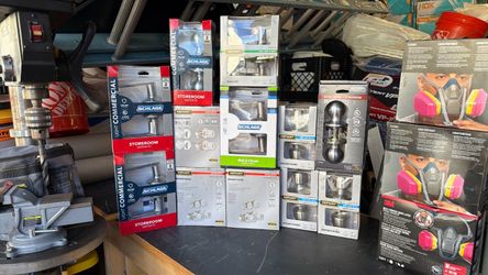 Defiant, Schlage & Universal Hardware Door Lock Handles