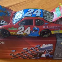 #24 Jeff Gordon Foundation Sesame St II Cookie Monster 2003 Monte Carlo 1:24 Nascar