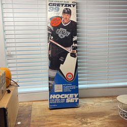 NOS Wayne Gretzky Kids Hockey Set
