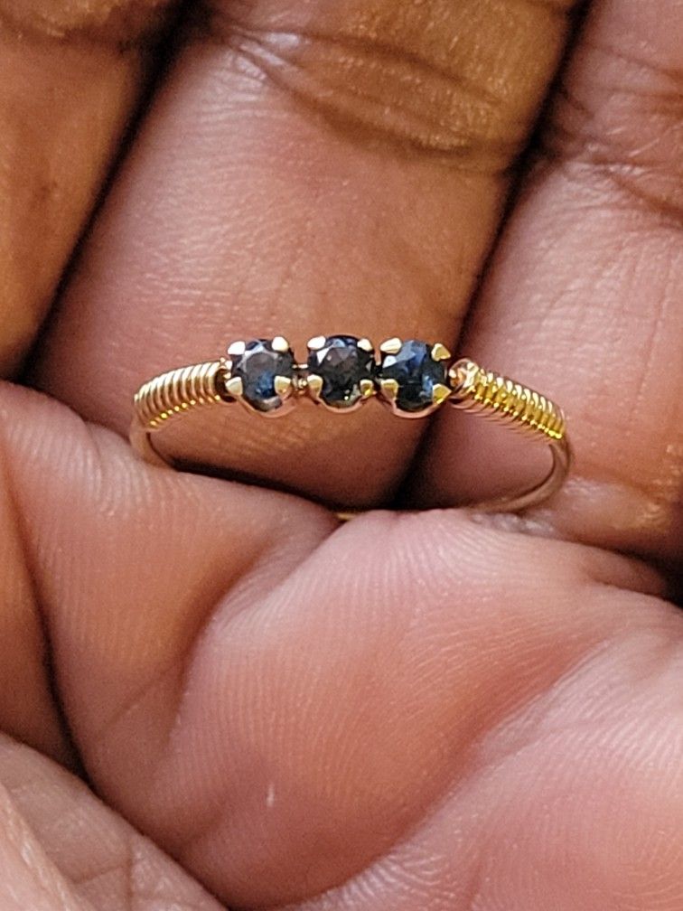 14kt Gold Twisted Sapphire Ring