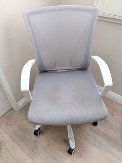 Gray Mesh Office Chair with White Frame
