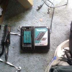 Makita Battery Charger 