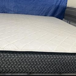 Queen Size Mattress (Colchón Queen Size)