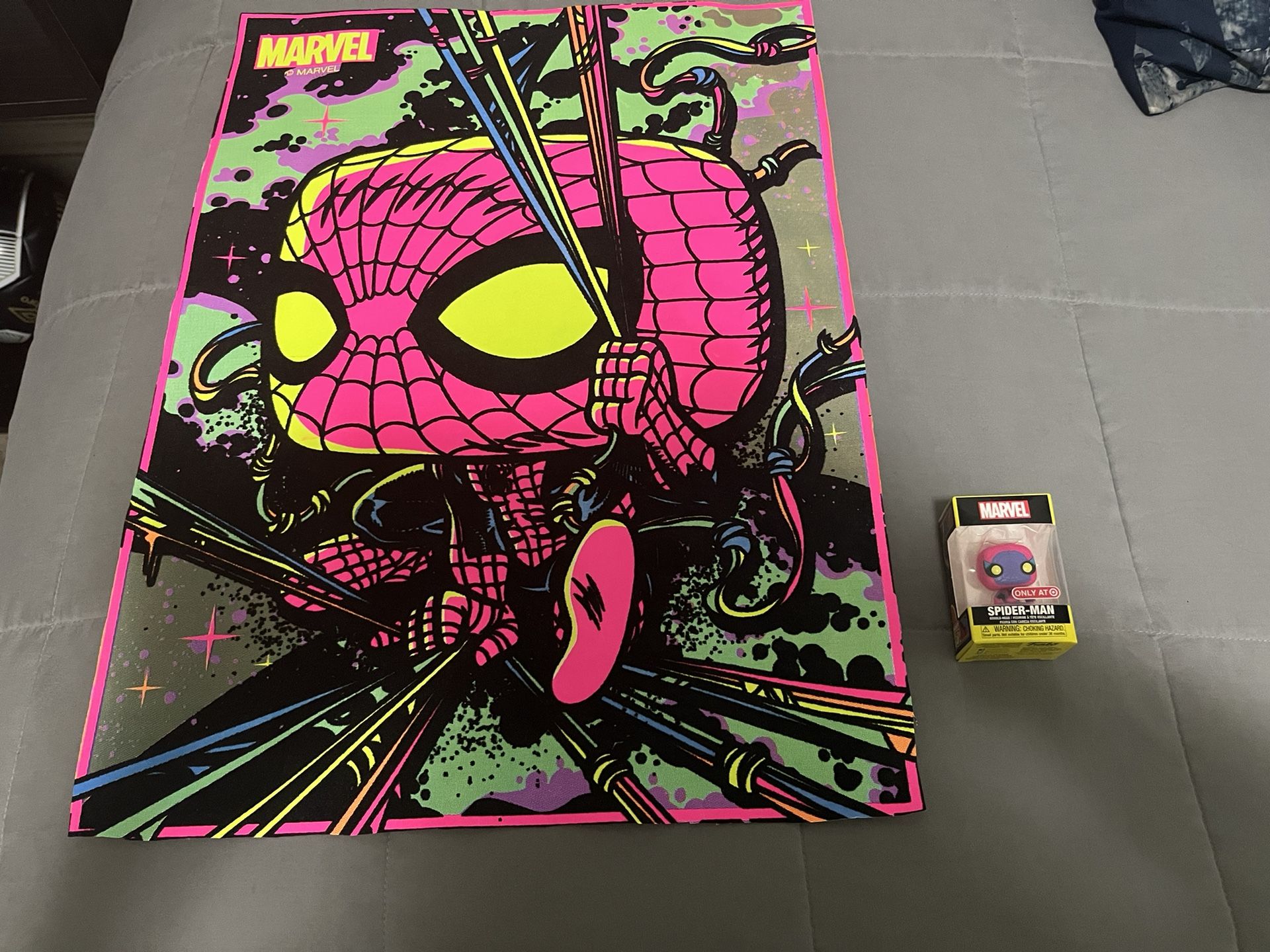 Funko Black Light Poster Marvel SPIDERMAN & Spider-Man Black Light Funko Pocket Pop