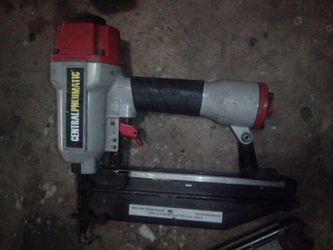 Nail gun