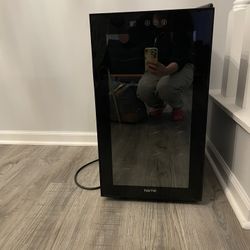 Wine/beverage Fridge