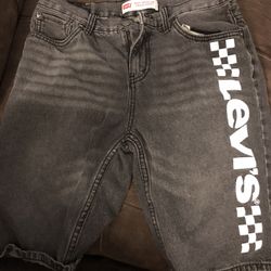 Boys’ Levi’s shorts size 18