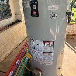 Bradford White 75-Gallon Propane Water Heater – Excellent Condition