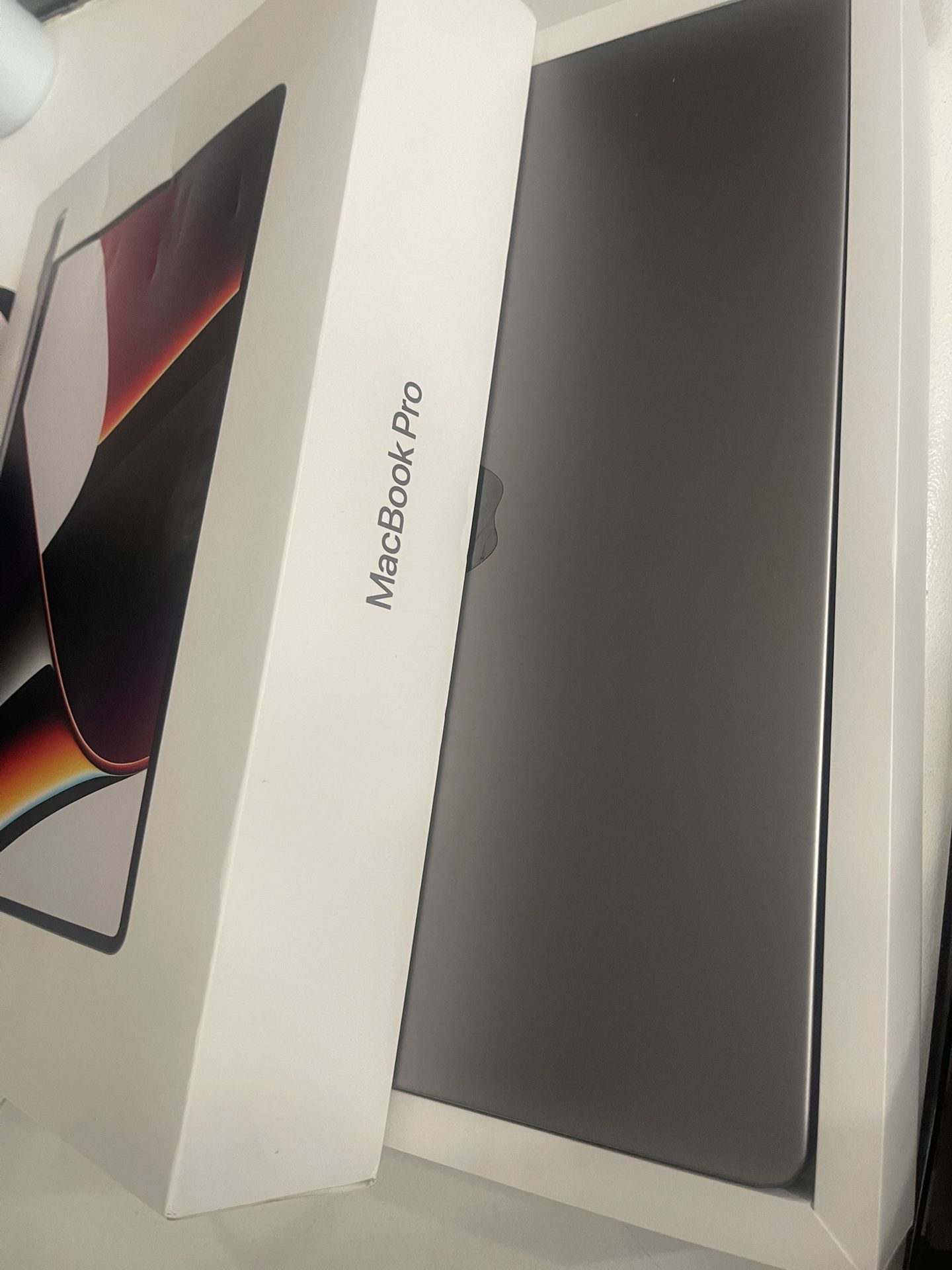 MacBook Pro M1 Pro 16gb/512 14 Inch