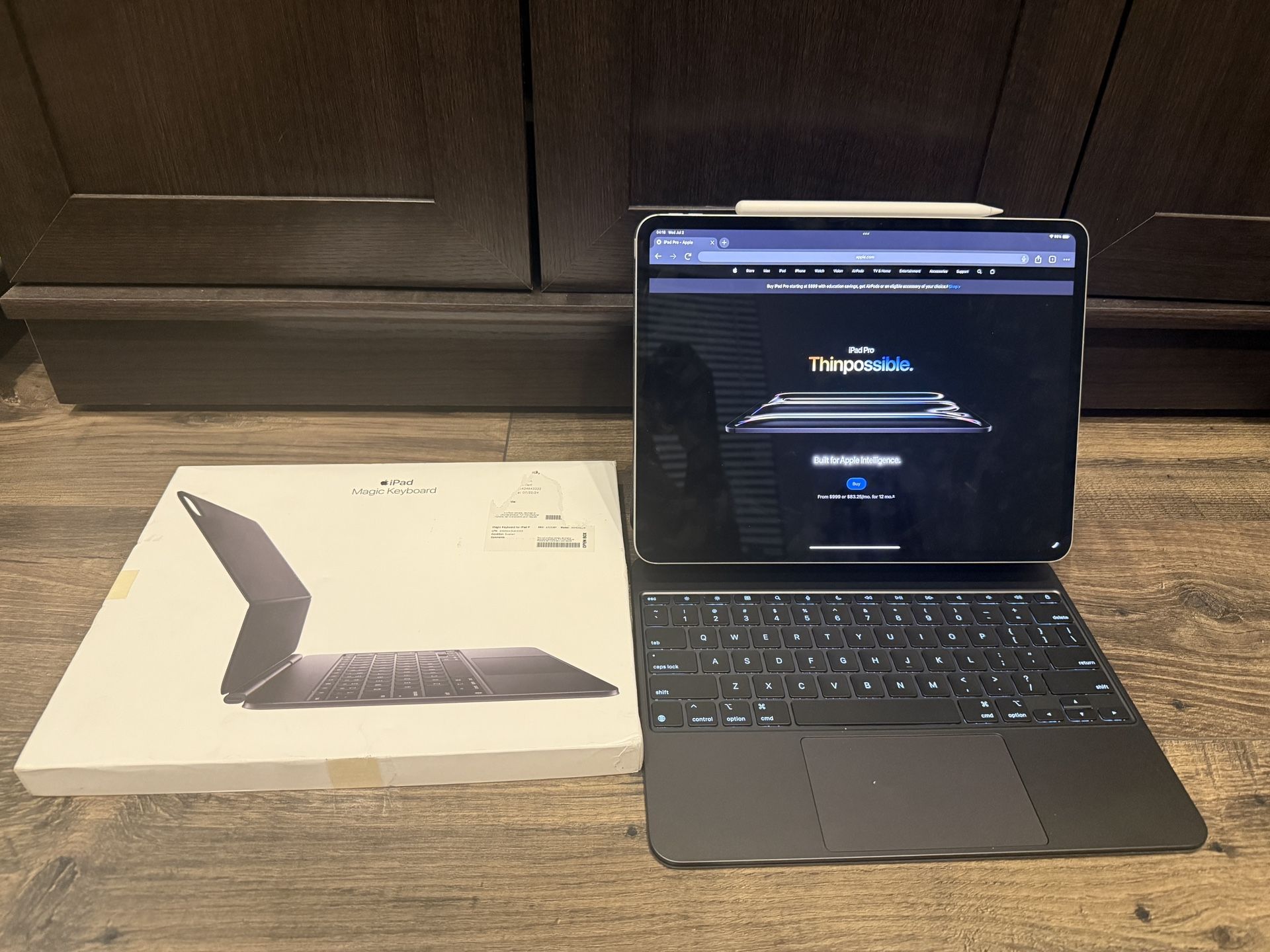 Apple IPad Pro 13” 256GB M4 wifi + 5G cellular + pencil pro + Magic Keyboard