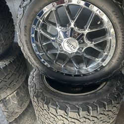 MOTO METAL 20X9 WHEELS