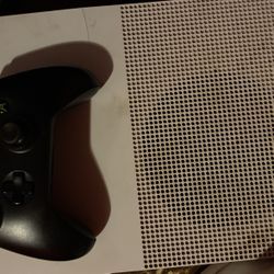 Xbox One S With Xbox One Controller ( I can work on price)