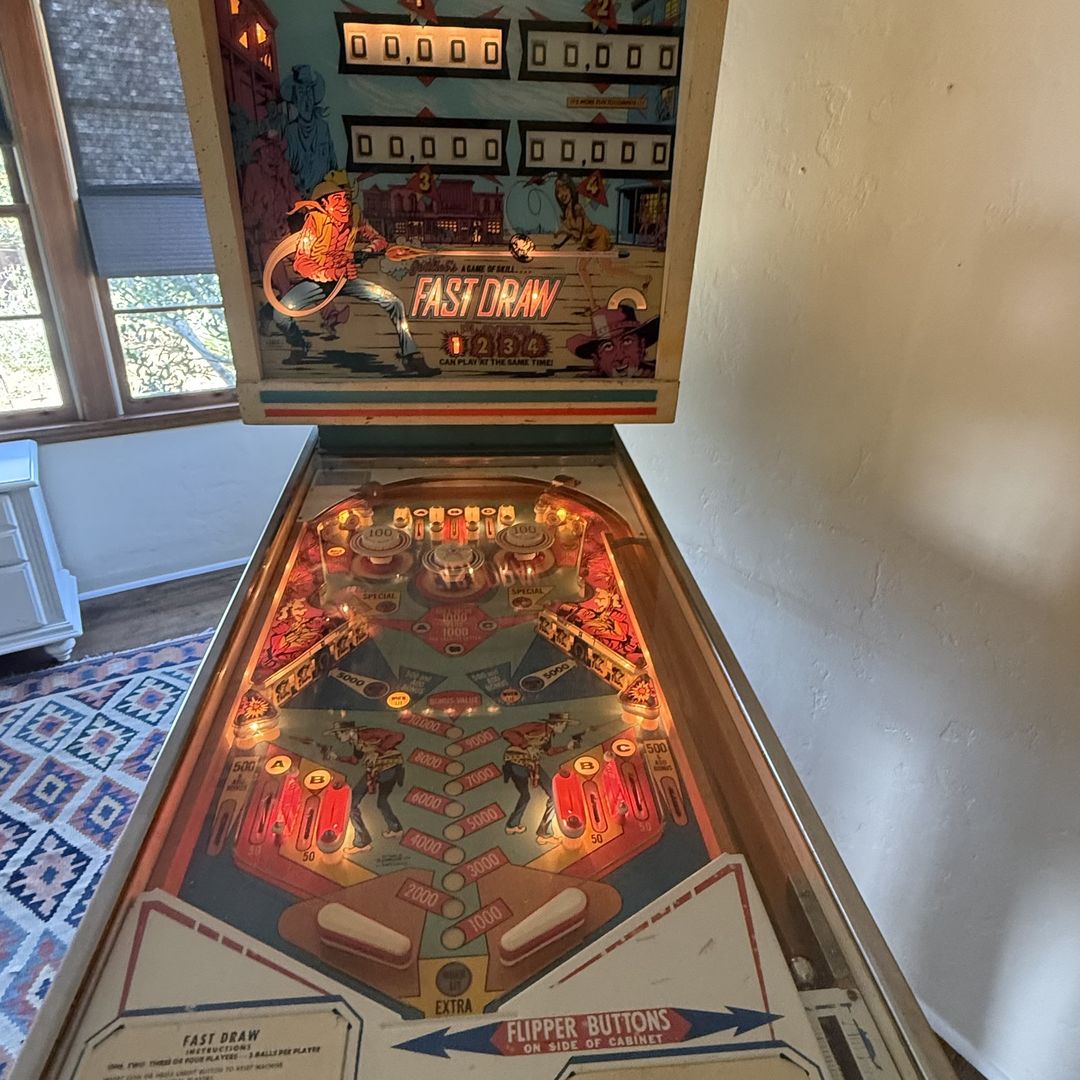 Pinball machine from 1975 Fast Draw for Sale in Escondido, CA - OfferUp