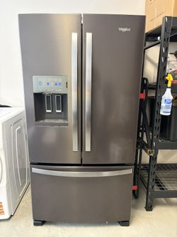 Whirlpool Stainless (black) Refrigerator