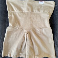 Cacique High-Waist Shaping Short in Beige - NWT!