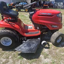 Troy-bilt Bronco 42"deck 