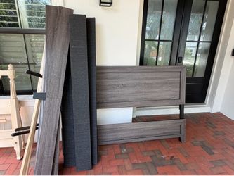 Brown gray wood bedroom set