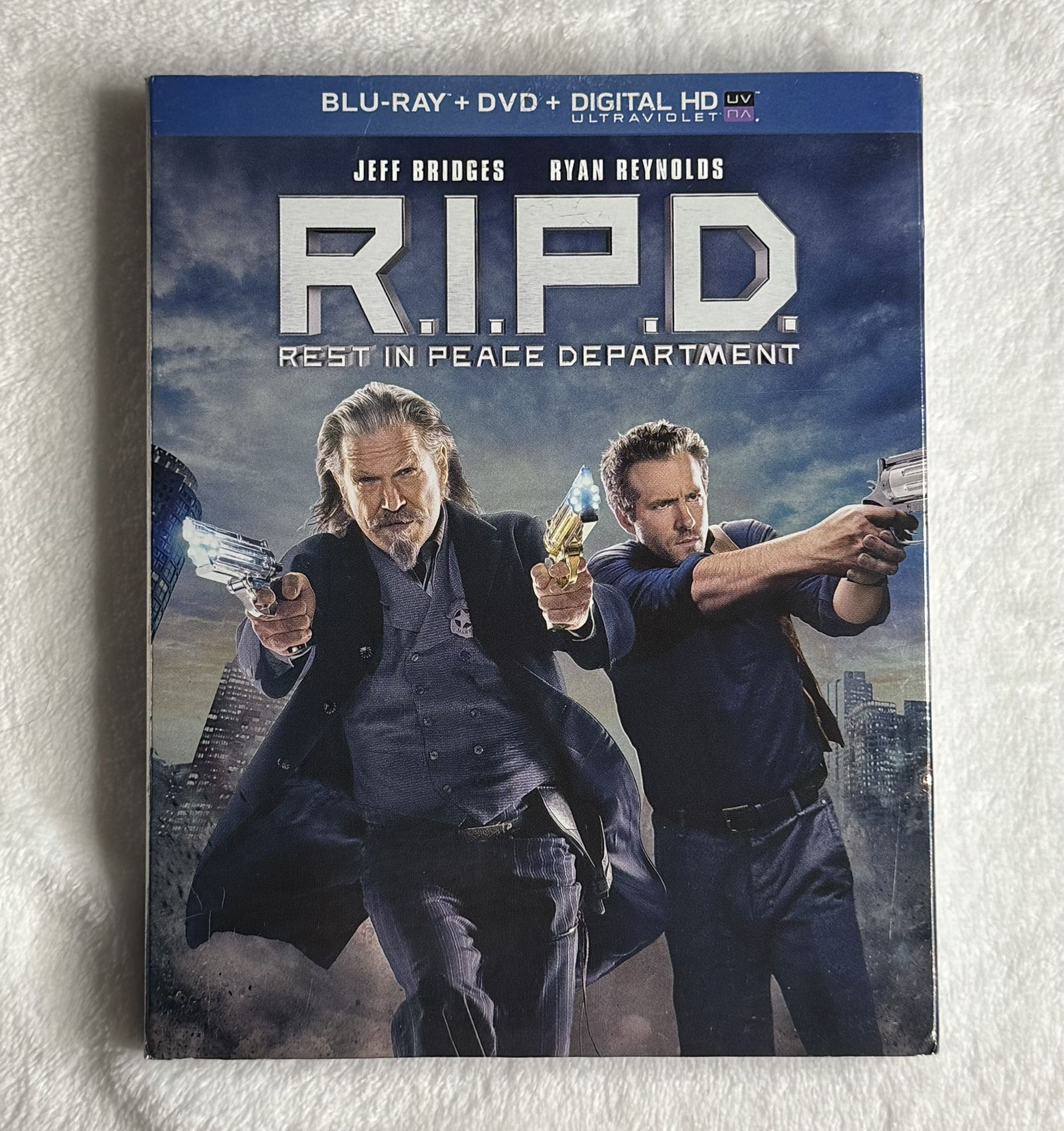 R.I.P.D. (2013) Blu-ray  – Jeff Bridges, Ryan Reynolds – Slipcover Included
