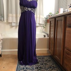 Beautiful Purple Long  Dress SZ. 7/8 Stretch
