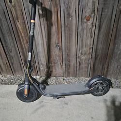 2 Electric Scooters 