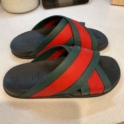 Authentic Men’s Gucci Slides Size 9 Used 100 Firm