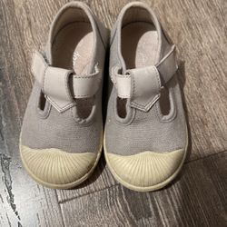 baby shoes