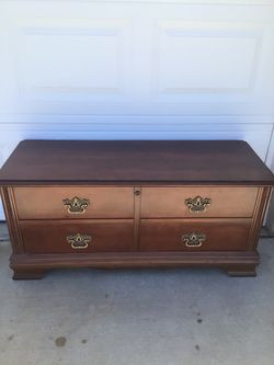 Vintage lane trunk