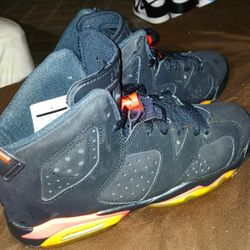 Jordan Size 7y LIKE NEW 20$