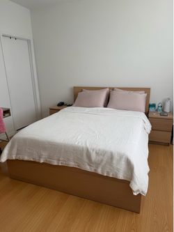 Queen Bedframe and 2 Nightstands